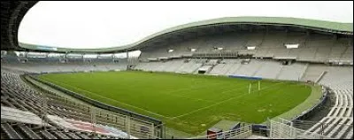 Où se trouve se stade ?
Ville d'une capacité de 310 815 habitants où l'on peut admirer le château des Ducs de Bretagne ainsi que le jardins des plantes ou le passage Pommeraye.