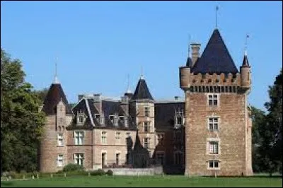 Je vous propose de partir maintenant en Auvergne-Rhône-Alpes, à la découverte du château de Loriol de Confrançon. Village dans la région naturelle de la Bresse, il se situe dans le département ...