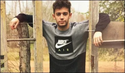 En quelle année a-t-il commencé à prendre des cours de chant ?