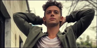 Comment s'appelle le frère de Ruggero ?