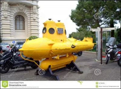 Winston Churchill a-t-il pu embarquer dans un sous-marin à propulsion nucléaire ?