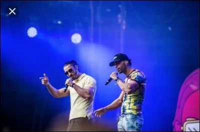 De quel album est « Dans ta rue » ?