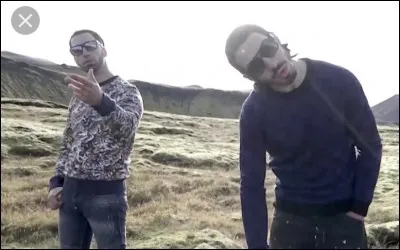 Quel est le titre qui correspond à cette photo ?