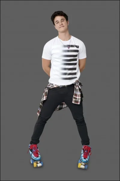 Quel est le nom du meilleur ami de Luna ,