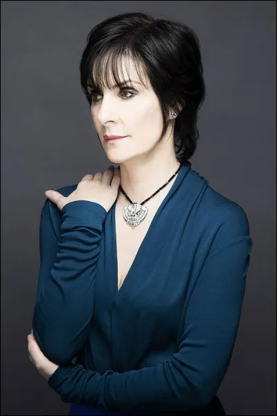 Fin de quiz en douceur avec ''Only Time''. Quelle chanteuse irlandaise (voir illustration) a ce titre à son répertoire ?