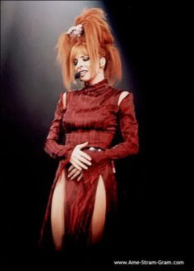 Mylène Farmer a le titre ''Dessine-moi un mouton'' dans son répertoire. Dans quelle histoire peut-on lire cette phrase ?