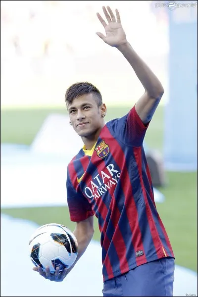 En quelle année signe-t-il au FC Barcelone ?