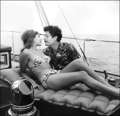 Pietro Germi, réalisateur, scénariste et acteur génois, accède à la renommée grâce à ses comédies de moeurs qui forment une peinture corrosive de la société italienne des années 60 et 70.
Prix de la meilleure comédie (Festival de Cannes, 1962) et Oscar du meilleur scénario original (1963), [...] est son film phare, avec Marcello Mastroianni et Stefania Sandrelli.