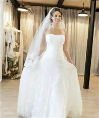 Avec qui Clem va-t-elle se marier dans l'épisode 2 de la saison 2 ?