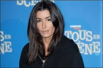 Dans quelle émission musicale devient-elle coach en 2012 ?