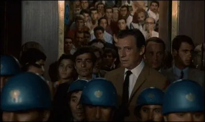 Film de Costa-Gavras tiré d'une histoire vraie. L'histoire relate l'assassinat d'un député dans une dictature semblable à celle des colonels de la Grèce des années 60. Quel est le titre ?