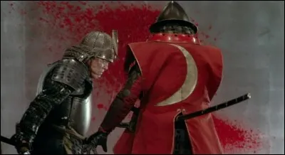 Film d'Akira Kurosawa. Un vieux seigneur japonais décide de partager son domaine entre ses trois fils en espérant qu'ils resteront unis. Guerre, chaos, meurtre et trahison seront au rendez-vous. Quel est le titre ?