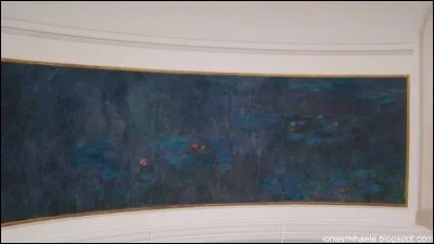 Claude Monet a peint "Les Nymphéas : Reflets d'arbres".