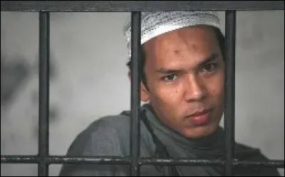 Comment est surnommé Very Idham Henyansyah, tueur en série indonésien : "Le tueur en série ..." ?