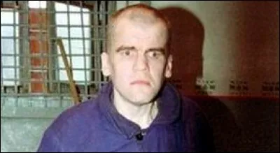 Par quel nom d'animal était surnommé Sergej Rjachovski, tueur en série russe ?