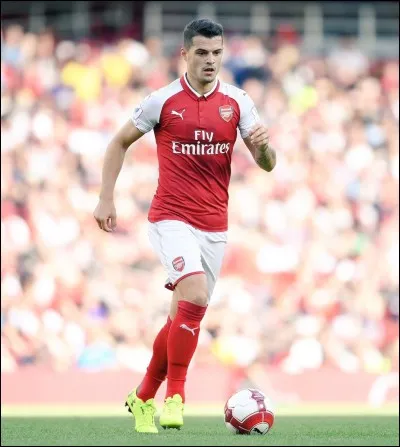 Pour quel pays joue Granit Xhaka ?