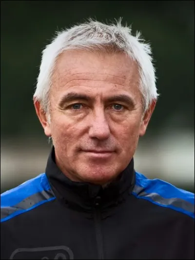 Qui est le sélectionneur de l'Australie ?