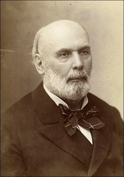 Qui est élu président de la IIIe république de 1879 à 1887 succédant à Patrice de Mac Mahon ?
Son gouvernement rend l'école gratuite, l'éducation obligatoire et l'enseignement public laïque.