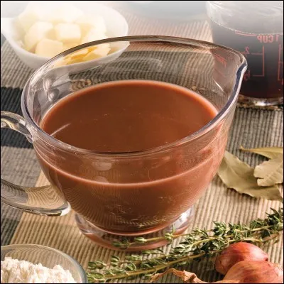 Avec quel alcool est fabriqué la sauce bordelaise ?