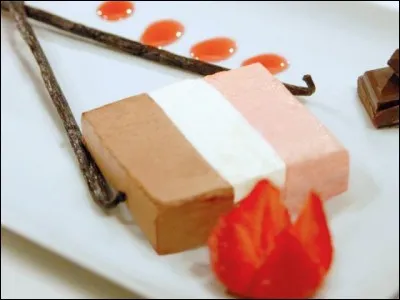 Quel est le nom de ce dessert composé de trois couches de glaces aux parfums différents ?