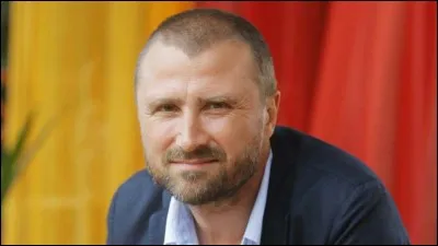 Quel acteur interprète le mari de Choé Delcourt ?