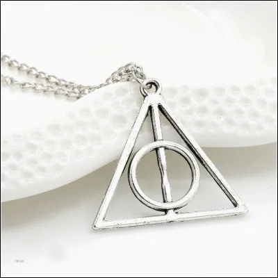 Des trois reliques de la Mort, laquelle préfères-tu ?