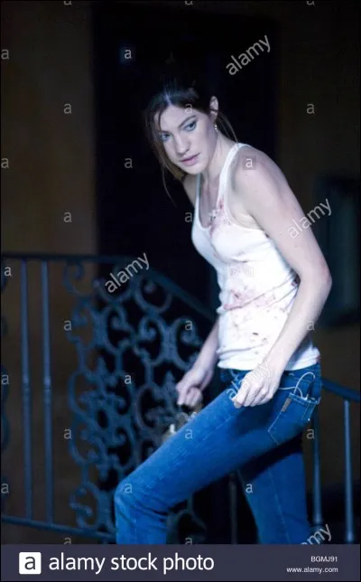 Dans quel film une équipe TV suivant des pompiers tente de sortir d'un bâtiment mis en quarantaine due à un virus inconnu ?