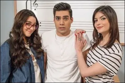 Qui sort avec Andy ?