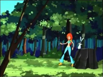 Dans le premier épisode, Bloom voit Stella se faire battre.
Mais par qui ?