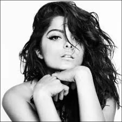 En quelle année a-t-elle commencé à chanter ?