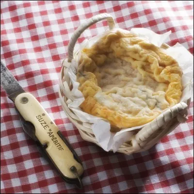 Avec le lait de quelle animal est fabriqué le Langres ?