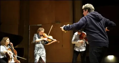 Qui a composé "La Petite Musique de nuit" ?