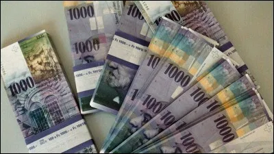 Quel acteur incarne un gagnant du loto dans le film "Ah si j'étais riche" ?