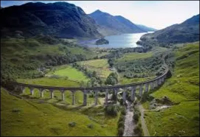 Quelle est la capitale de l'Écosse ?