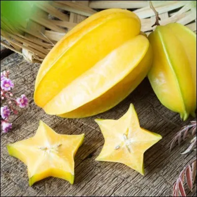 Quel est le nom de ce fruit exotique en forme d'étoile ?