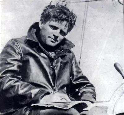 Novembre : Jack London disparut en 1916 et Léon Tolstoï en 1910. Quel roman n'est pas de l'écrivain décédé après l'autre ?