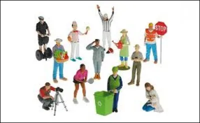 Il s'occupe des vaches, des moutons, des cochons et des poules.