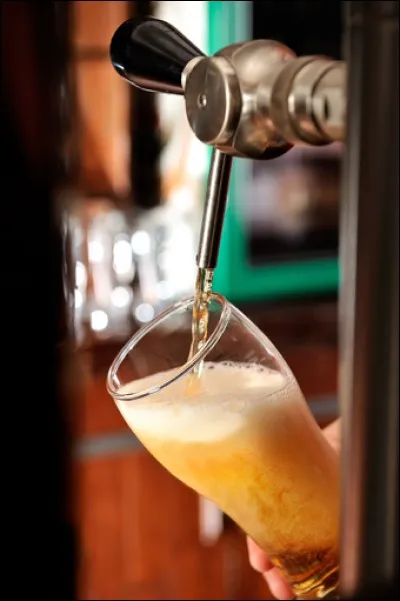 On peut l'exercer sans diplôme, c'est la...