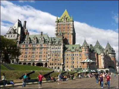 Quelle est la plus grande métropole du Québec en terme de nombre d'habitants ?