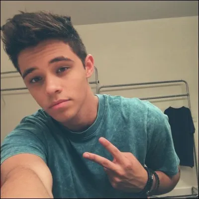 Comment s'appelle la première chanson de Dante ?