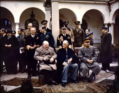 Quelles sont les dates de la conférence de Yalta ?