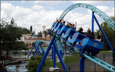 Ouvert en 2017, c'est un petit Family situé dans la zone grecque du parc et qui aborde le sujet des Pégases. 
Quel est le nom de cette attraction ?