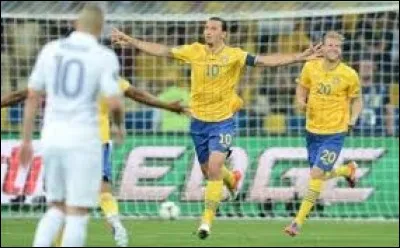 Sur quel score les Suédois, pourtant déjà éliminés, dominèrent-ils les Bleus ?