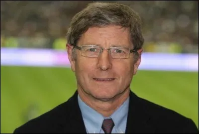 Ce footballeur né en 1947, joueur de l'AS Saint-Etienne, puis commentateur sportif de 1980 à 2018, c'est :