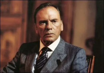 Cet acteur, né en 1930, qui reçut le prix d'interprétation à Cannes en 1969 pour Z et qu'on a vu, entre autres films, dans "Ma nuit chez Maud", dans "Amour", se prénomme :