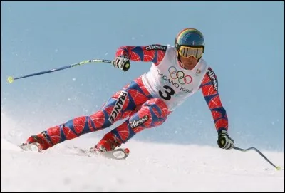 Ce skieur, né en 1966, champion olympique de descente lors des Jeux olympiques de Nagano en 1998, c'est :