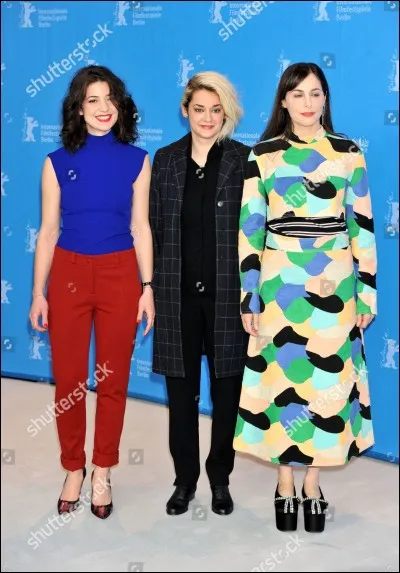 Quel cast féminin ne fait pas partie du film ?