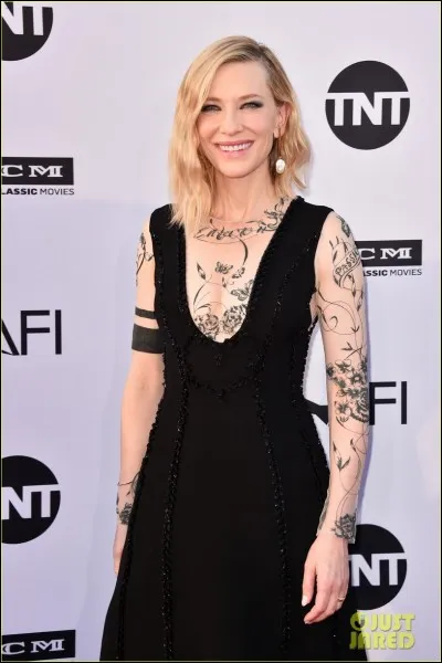 Cate Blanchett est blonde.