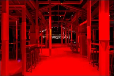 "Reds" est un film mis en scène par Warren Beatty.