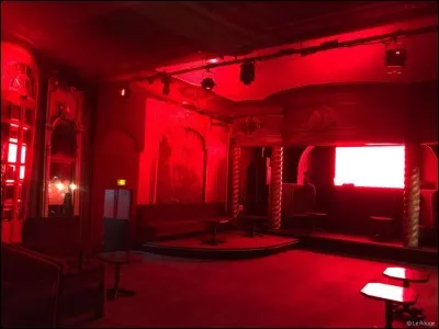 "L'Auberge rouge" est le titre d'un film dans lequel joue Fernandel.